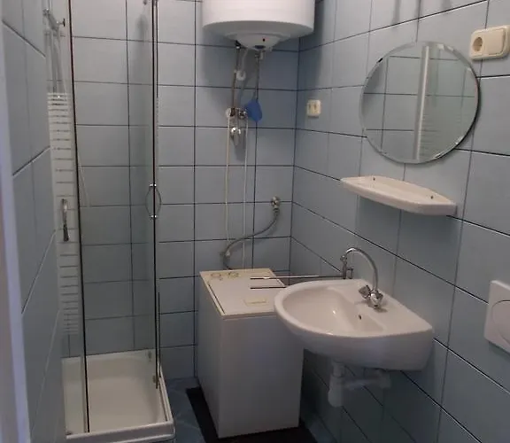 Liliom באלאטונפורד