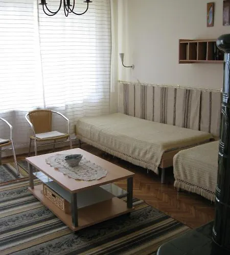 Liliom Apartamento *